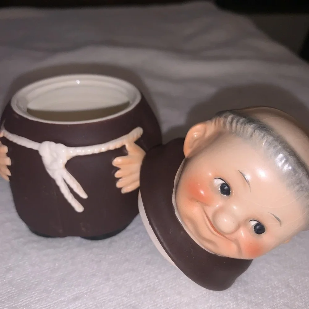 Hummel friar tuck